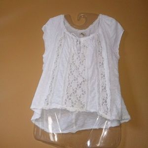 Distressed lace Hollister top
